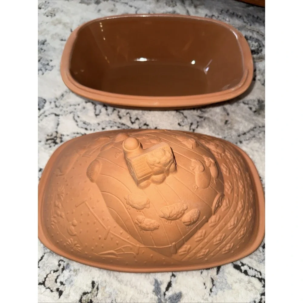 Farm 1984 Terra Cotta Clay Farm Baking Dish Dutch Oven Vintage Cottage